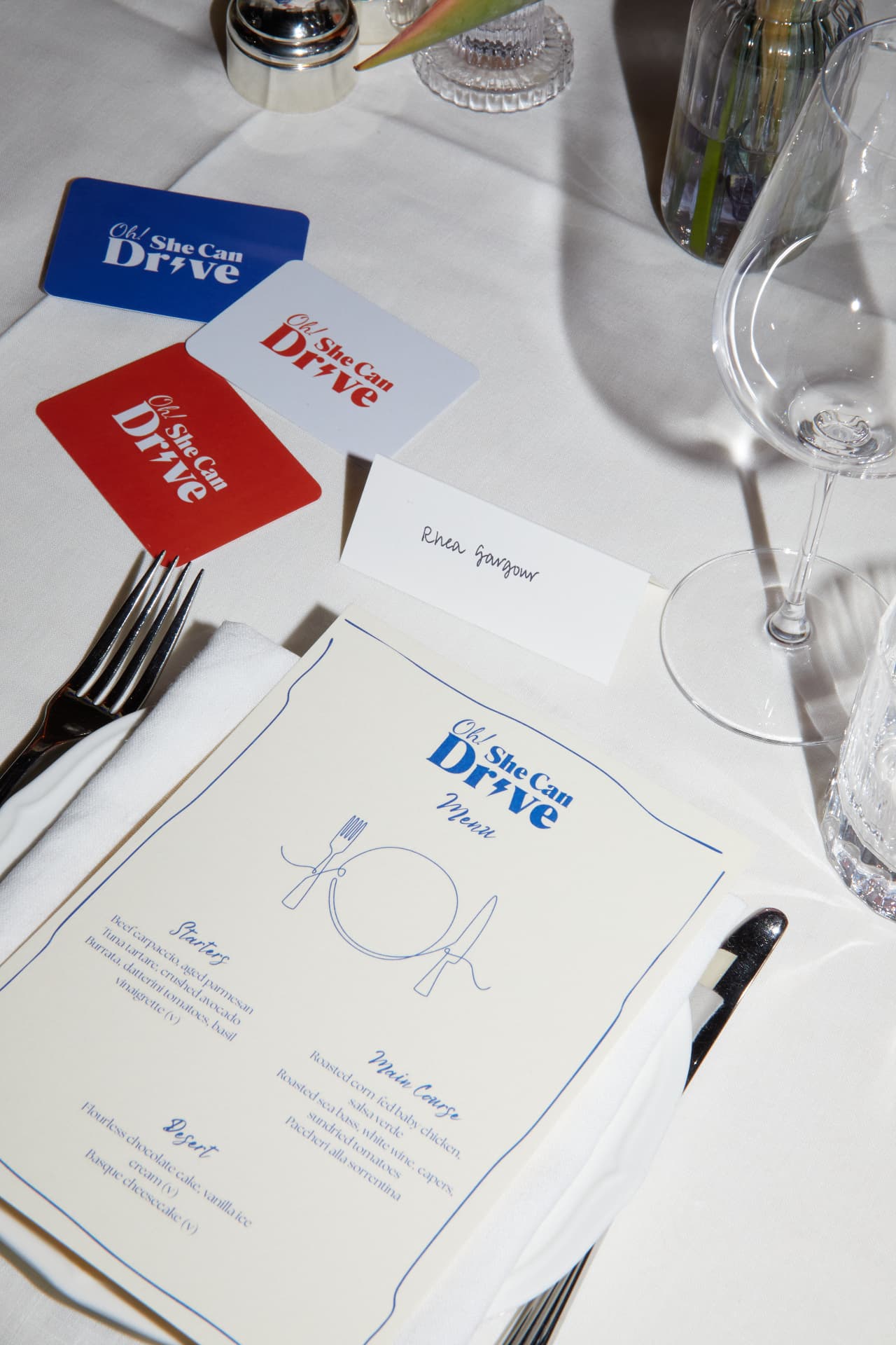 OH! SHE CAN DRIVE dinner table setting